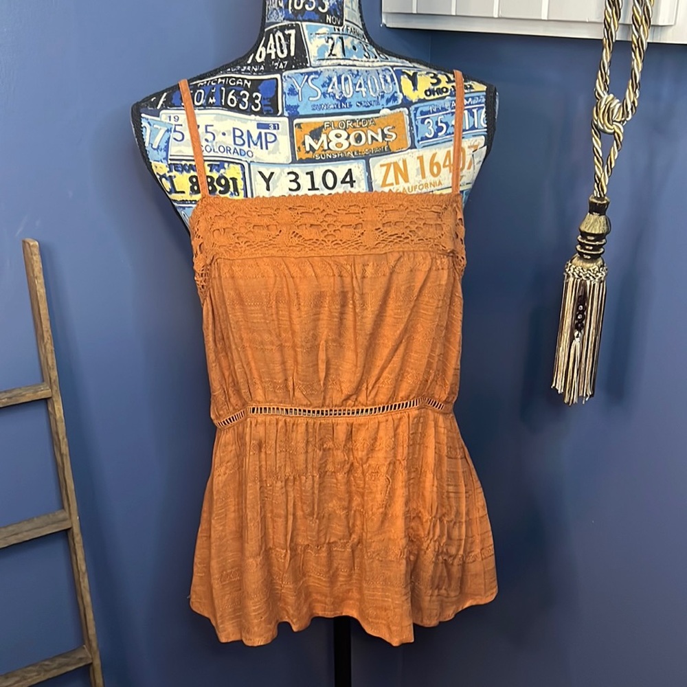 Eyeshadow Tank Top NWT Large